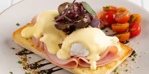 Eggs Benny - Ham